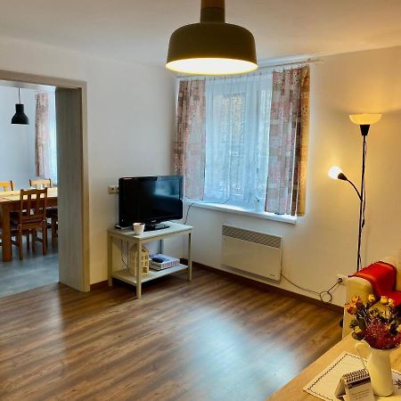 Ubytovanie Strateny Budzogan Klace Exteriör bild